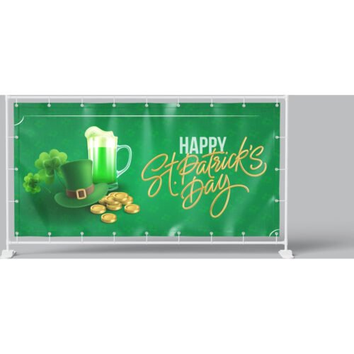 Groen St. Patrick's Day spandoek met hoge groene hoed, glas bier, klavertjes en goudstukken
